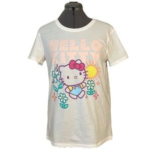 Love Tribe Hello Kitty T-Shirt Size Medium